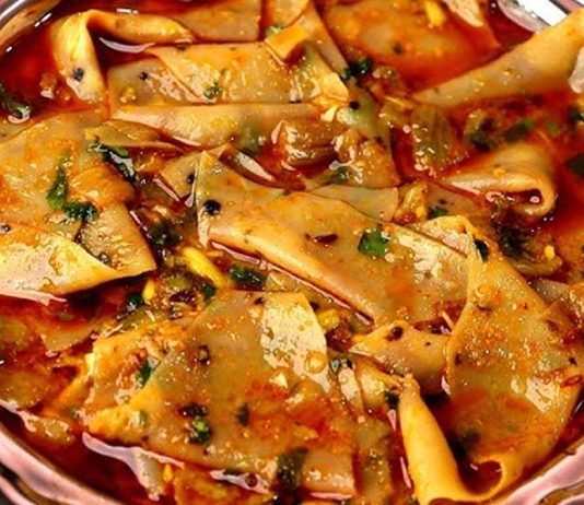 सब्जियां खत्म? 10 मिनट में बनाएं पापड़ की झटपट सब्जी!