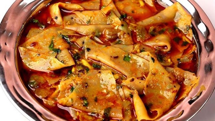 सब्जियां खत्म? 10 मिनट में बनाएं पापड़ की झटपट सब्जी!