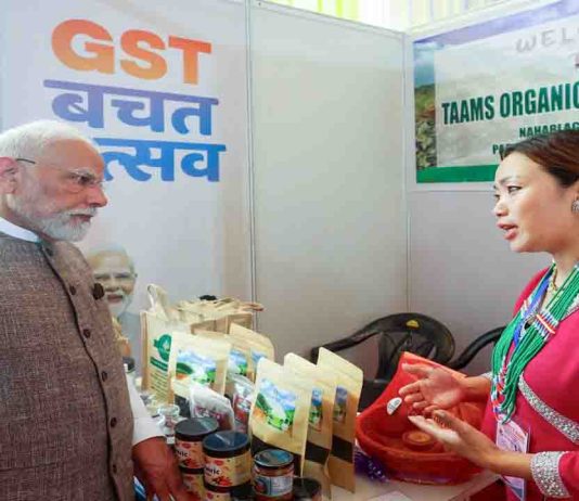 अरुणाचल से शुरू हुआ जीएसटी बचत उत्सव, पीएम मोदी ने व्यापारियों से की मुलाकात