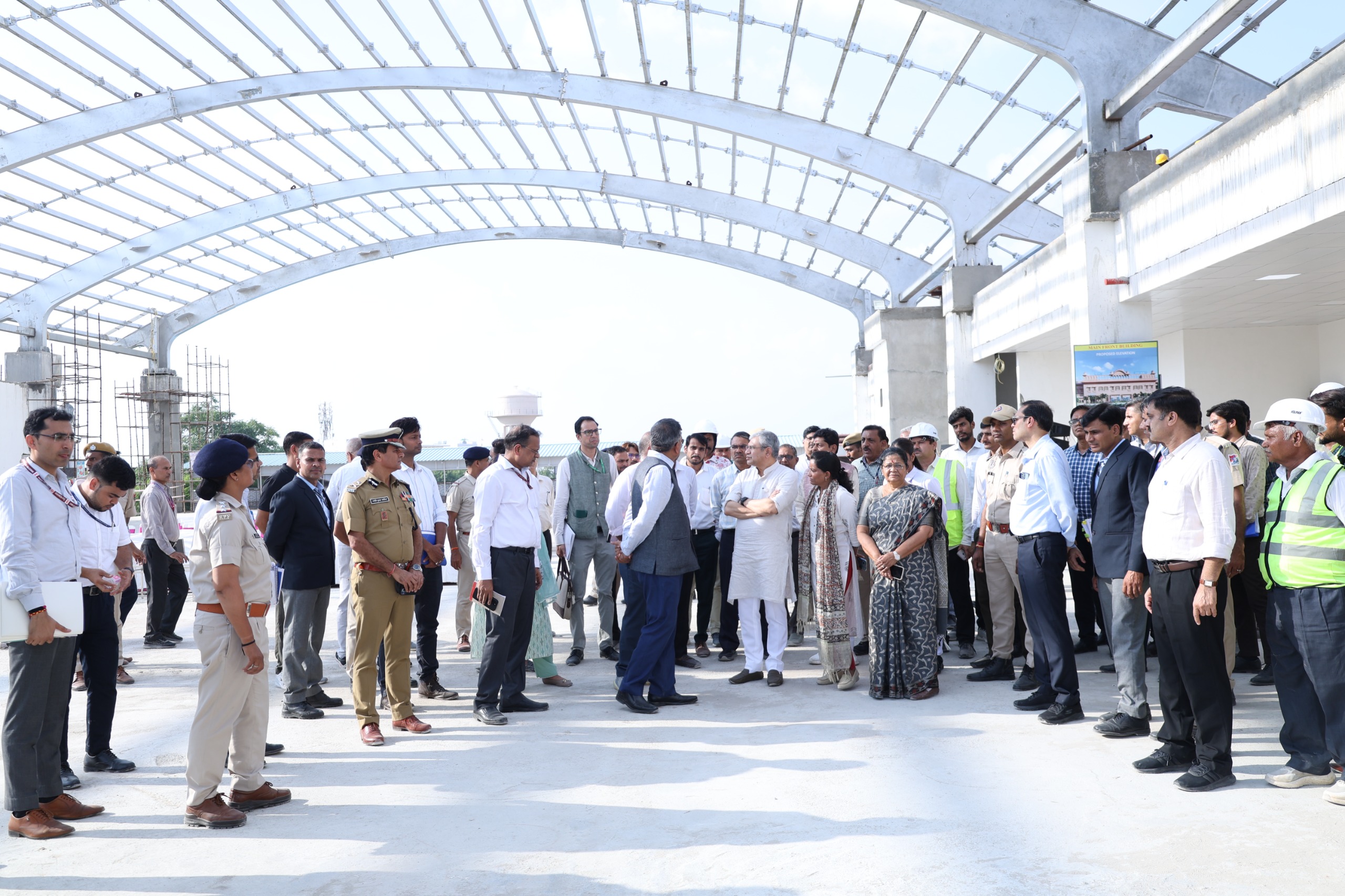 रेल मंत्री वैष्णव ने देखा खातीपुरा रेलवे स्टेशन, जयपुर से चलेगी नई वन्दे भारत, दो स्टेशनों के बदलेंगे नाम